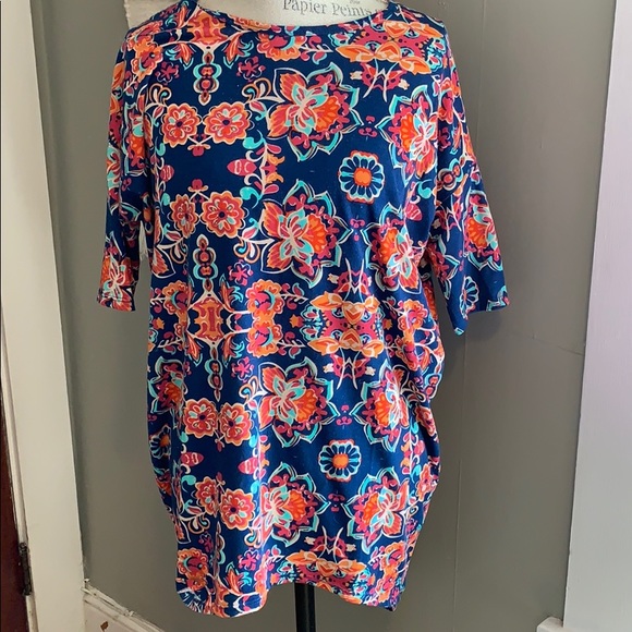 Set of 2 XXS Lularoe Irma’s - Picture 4 of 7